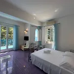 Rada Azzurra Guest house 3*