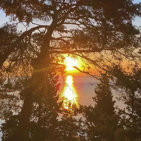 Rada Azzurra Vendégház 3*